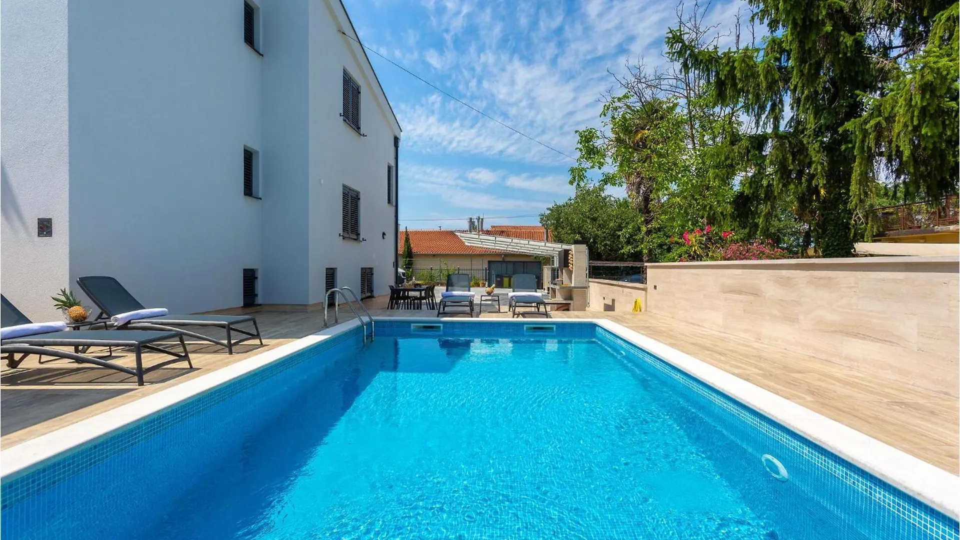 Nice Apartment In Malinska With Wifi